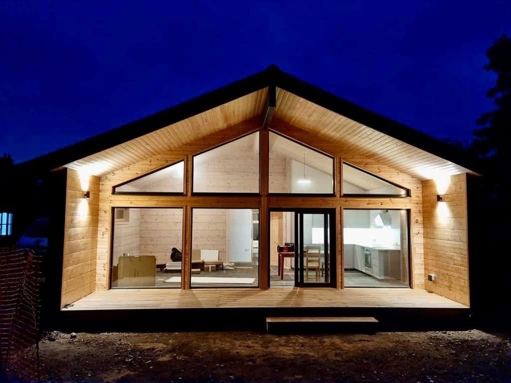 Fakenham Modern Log Home - Norfolk, United Kingdom