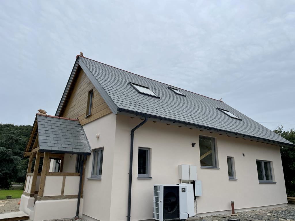 Gweek Family Home - Image 4
