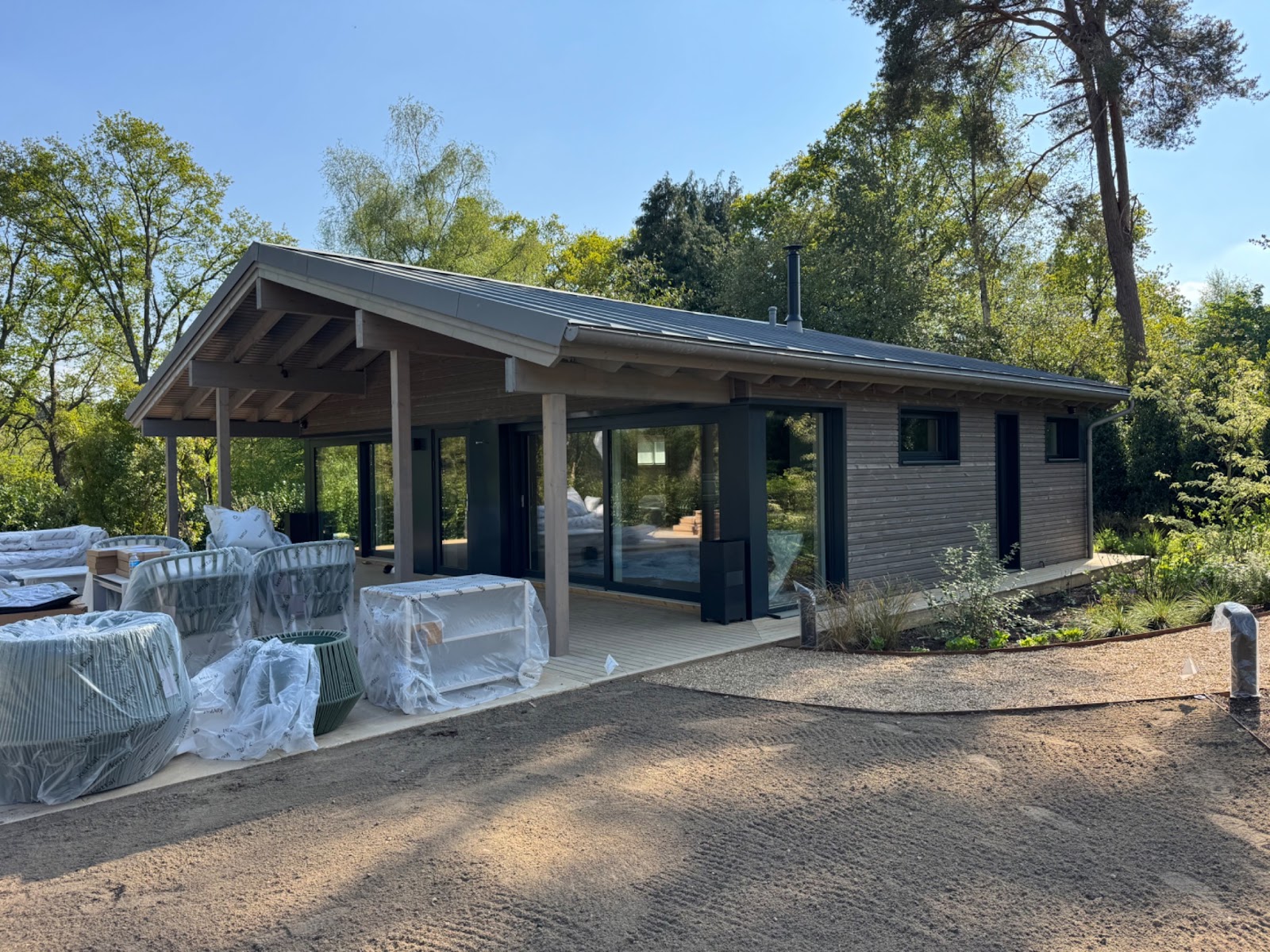 London Pool House