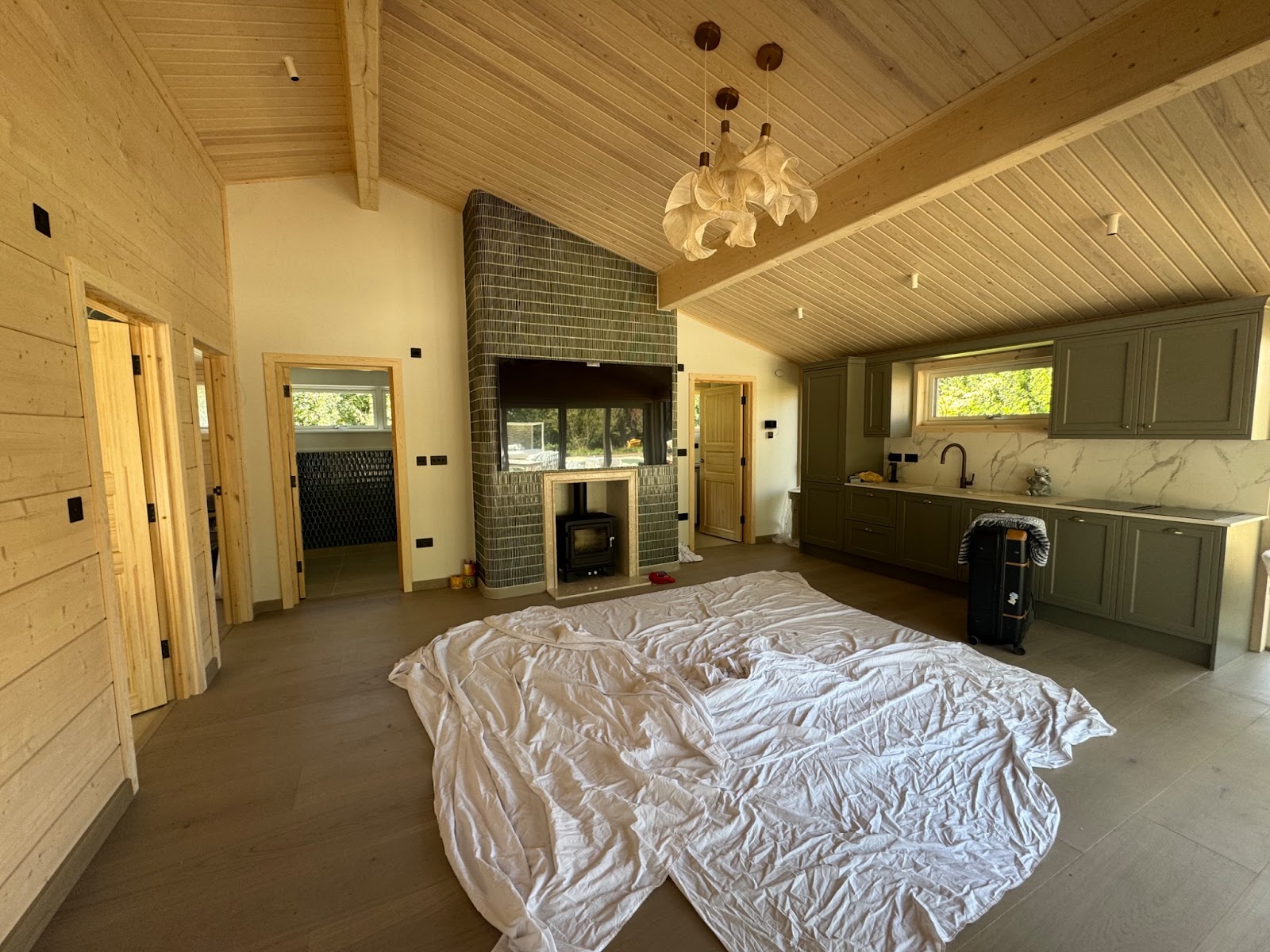 London Pool House - Image 3