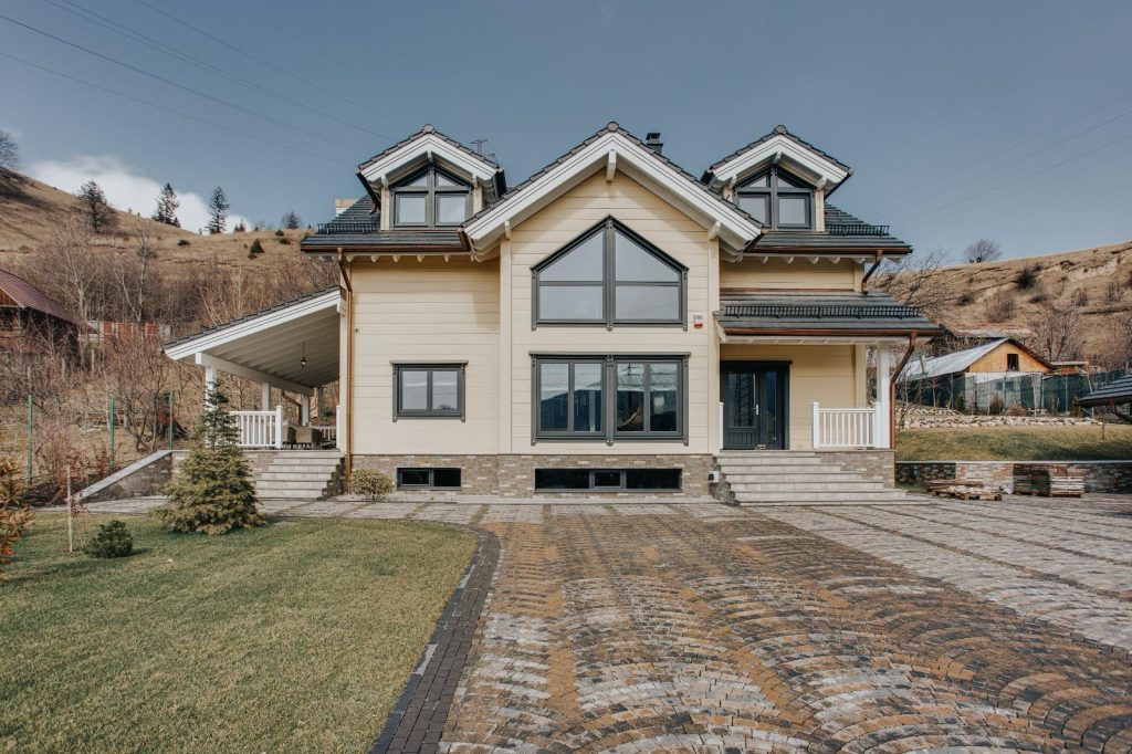 Piatra Neamț - Carelian Log Buildings