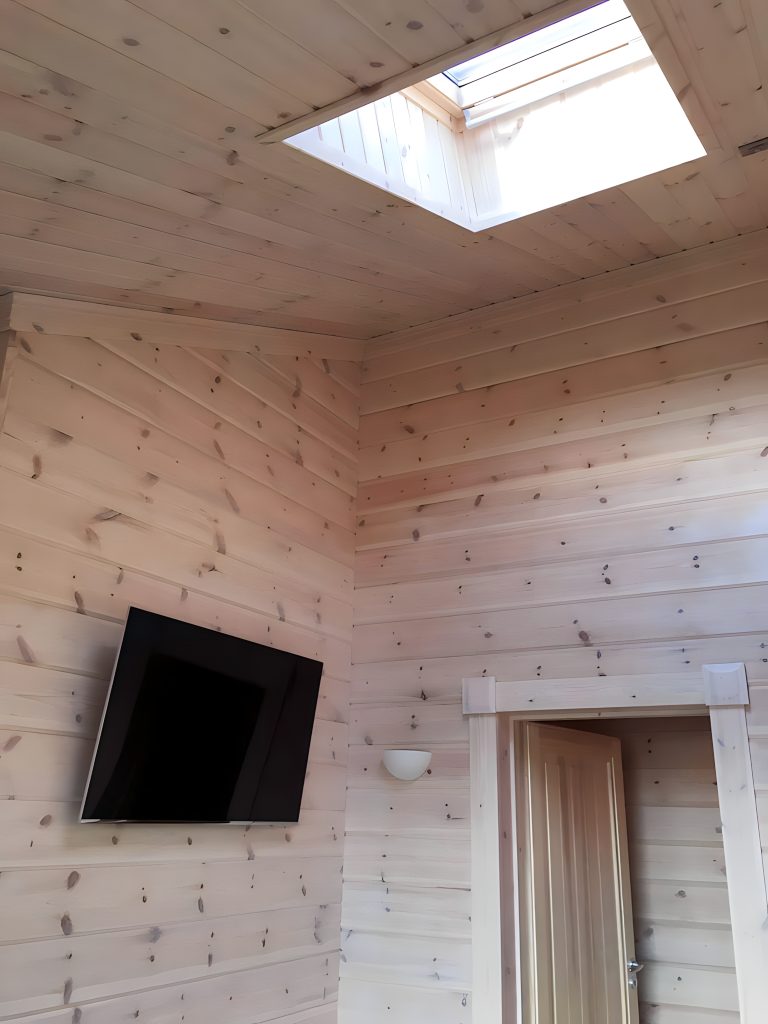Pelham Gates Carelian Log Buildings